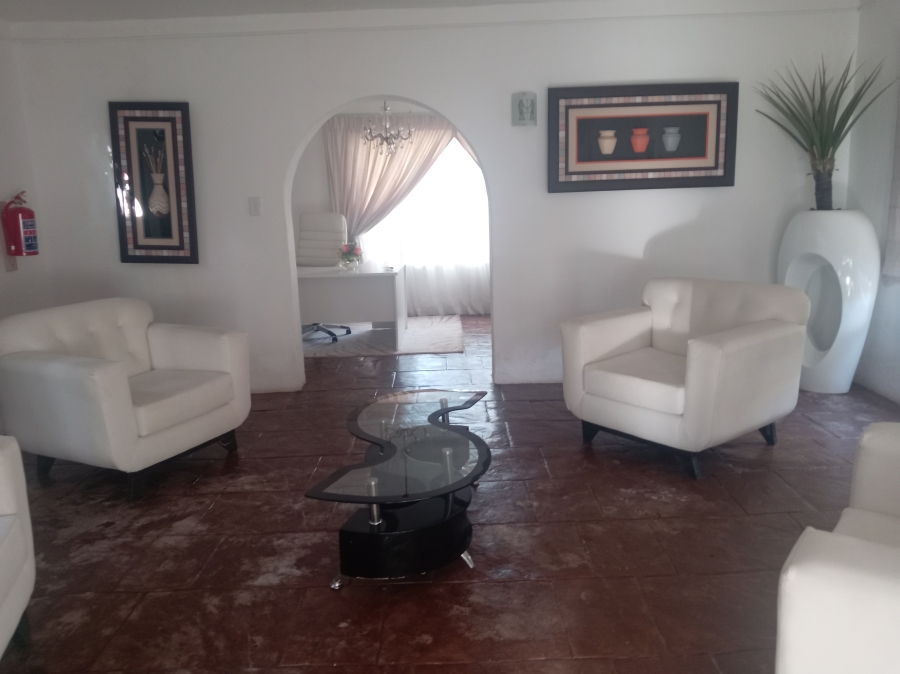 11 Bedroom Property for Sale in De Wildt North West